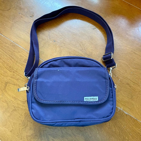 Expandable Bag Purple Ricardo Shoulder Bag Waist Pack Duffel Adjustable Strap - Picture 3 of 10